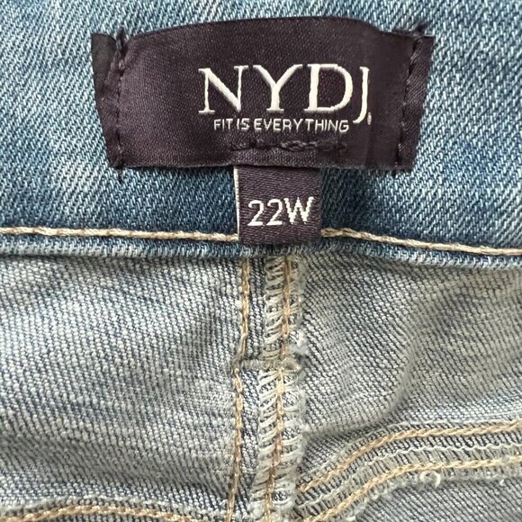 NYDJ Marilyn Straight Ankle Jeans Plus Size 22W Easley Light Wash High Rise NWT - Picture 8 of 9